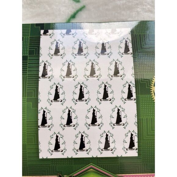 Wicked Elphaba Soft Plush Throw Blanket 50 X 70” Wizard of Oz White Ht Broom NEW - Picture 2 of 12